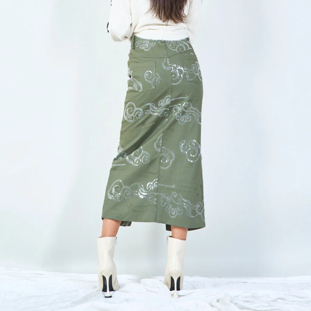 Stylish midi skirt with abstract pattern wholesale