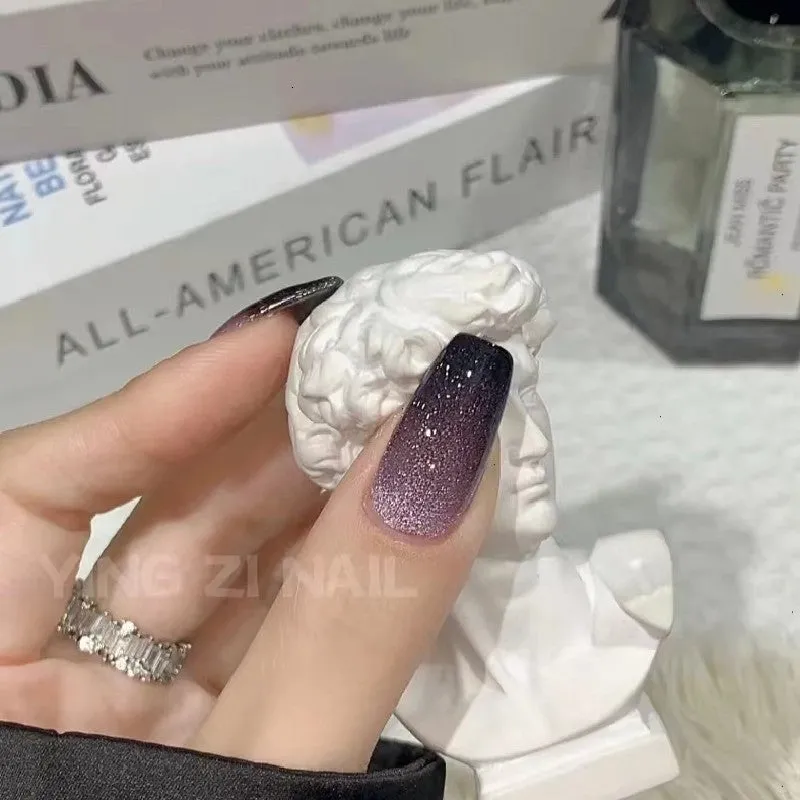 Sweet Galactic Gradient Cat's Eye Fake Nails - Light Therapy Design