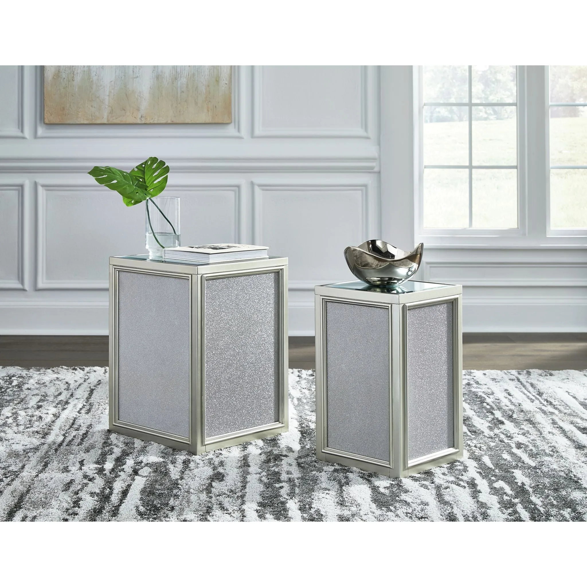 Traleena Nesting End Table (Set of 2) - Silver Finish